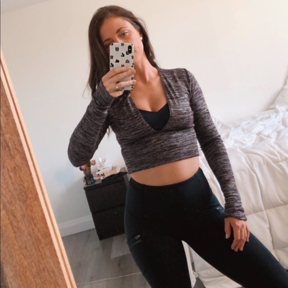 Wilfred Long Sleeve Crop from Aritzia